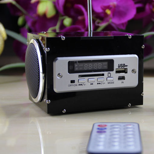 Immagine di DIY 2x3W Multi-function bluetooth Wireless Small Power Amplifier Speaker Kit With MP3 AUX Radio